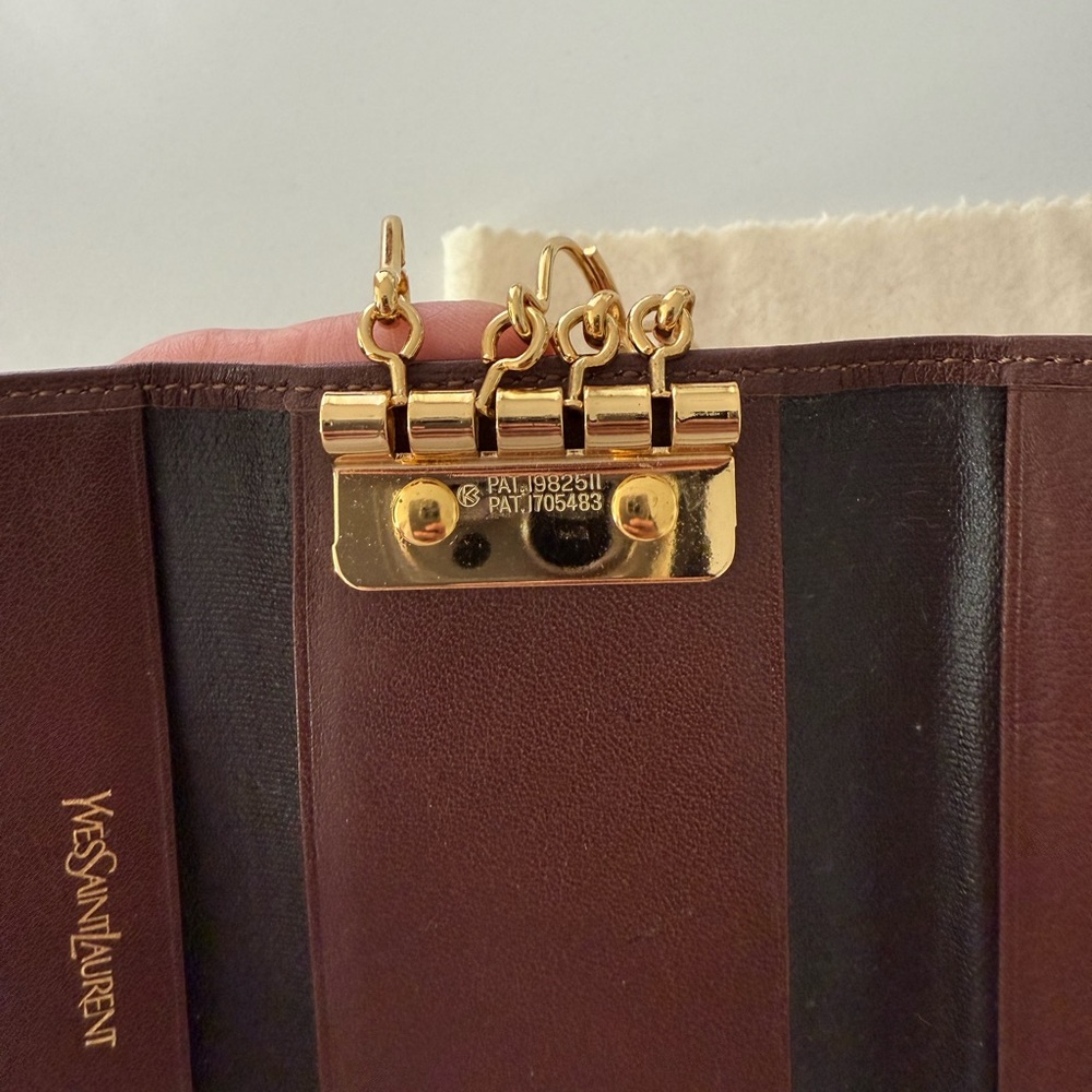 Yves Saint Laurent Brown Leather Key Chain holder - Picture 5 of 10